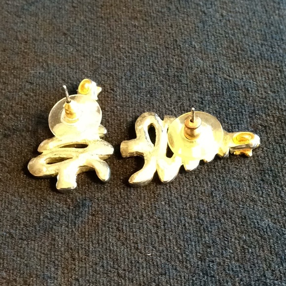 Vintage Christmas Trees & Gifts Earrings - Picture 5 of 6